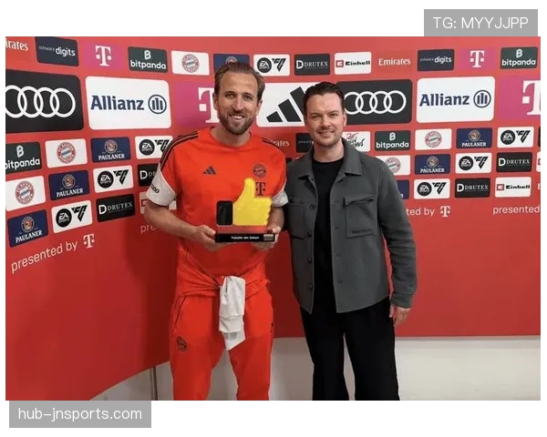 哈里·凯恩居然在豪宅里做饭，邻居都惊呆了？